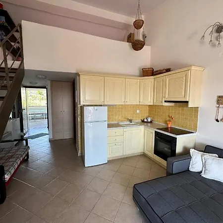 Cozy 2Br Apartment In Mola Kaliva With Sea View Kallithea  Exterior photo