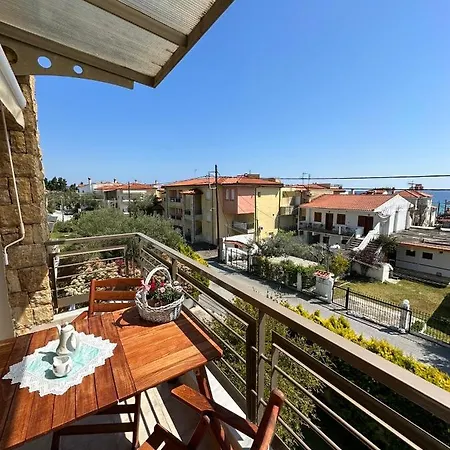 Cozy 2Br Apartment In Mola Kaliva With Sea View Kallithea  Exterior photo